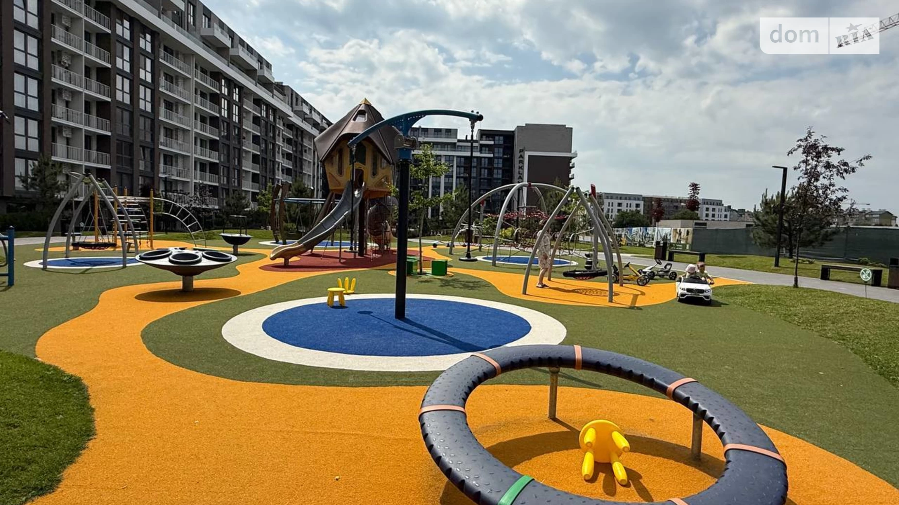 Продается 1-комнатная квартира 45 кв. м в Ужгороде, ул. Легоцкого, 80 - фото 2