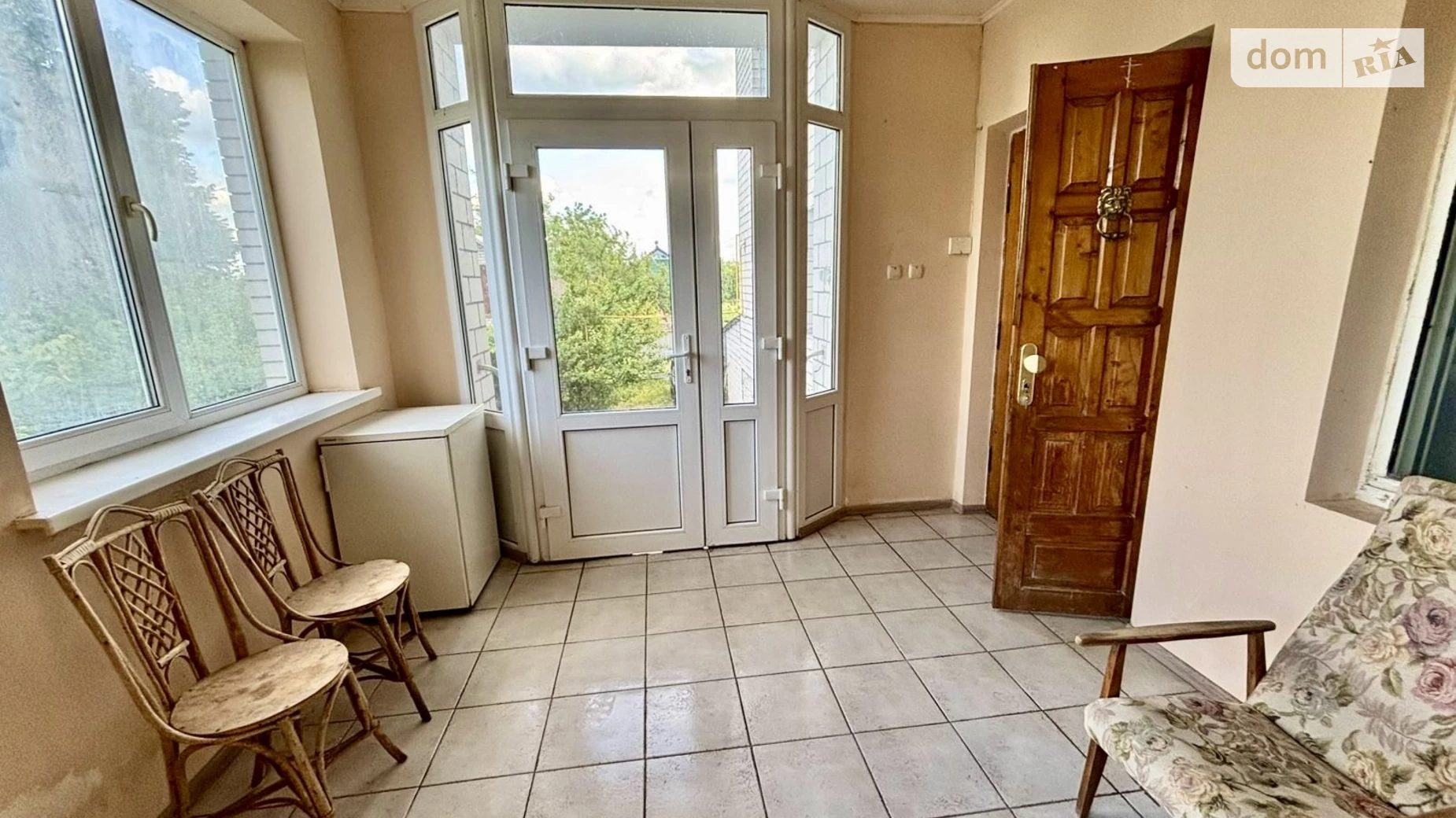 Продается дом на 2 этажа 339.9 кв. м с участком, цена: 85000 $ - фото 2