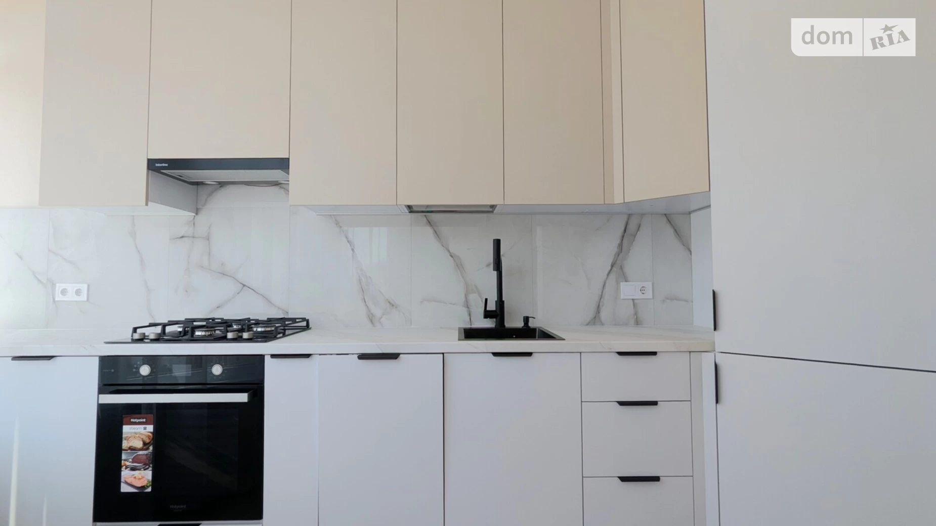 Продается 2-комнатная квартира 53 кв. м в Ивано-Франковске, ул. Приозерная, 27 - фото 4