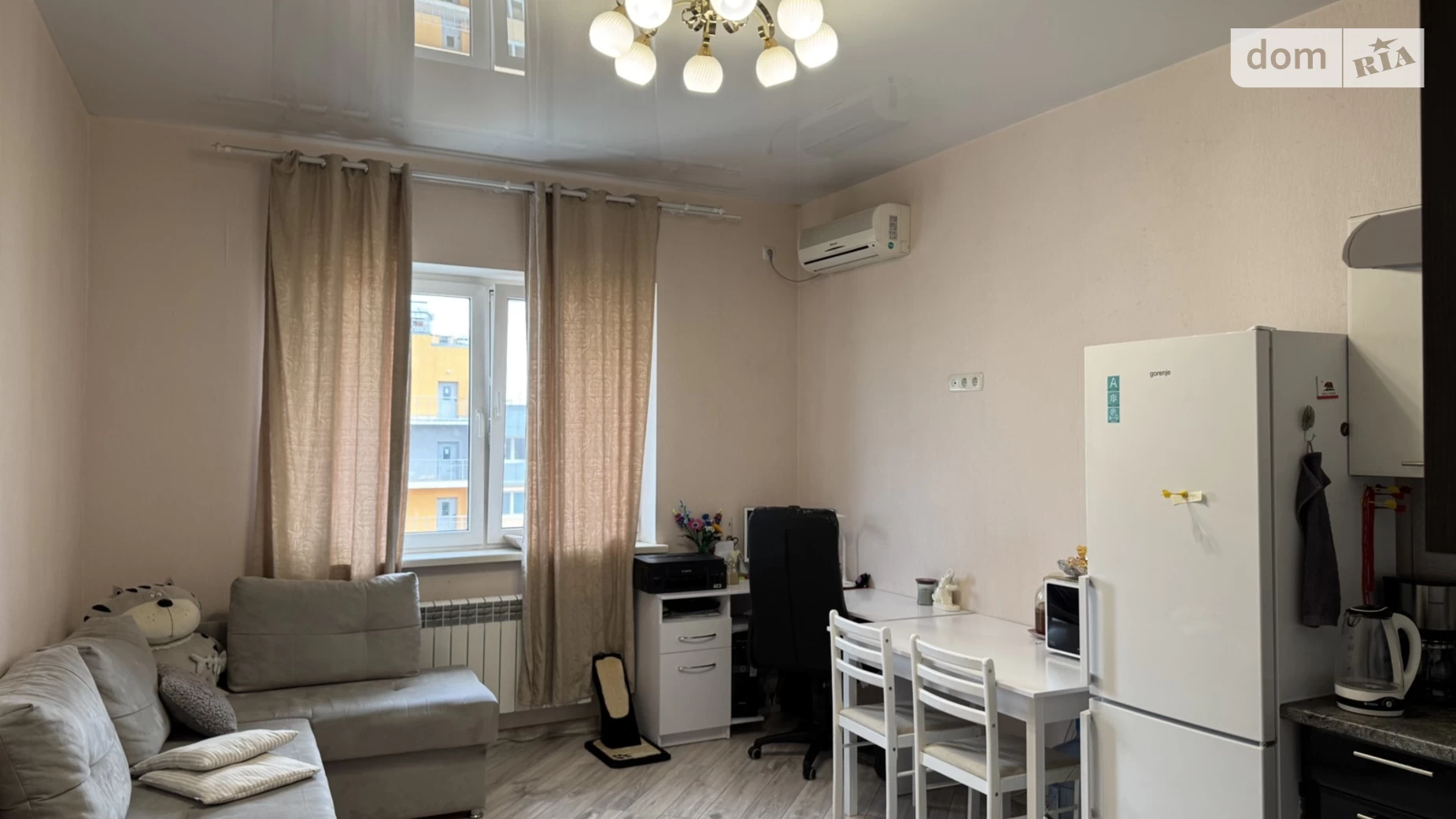 Продається 1-кімнатна квартира 50 кв. м у Києві, вул. Юрія Кондратюка, 3 - фото 2