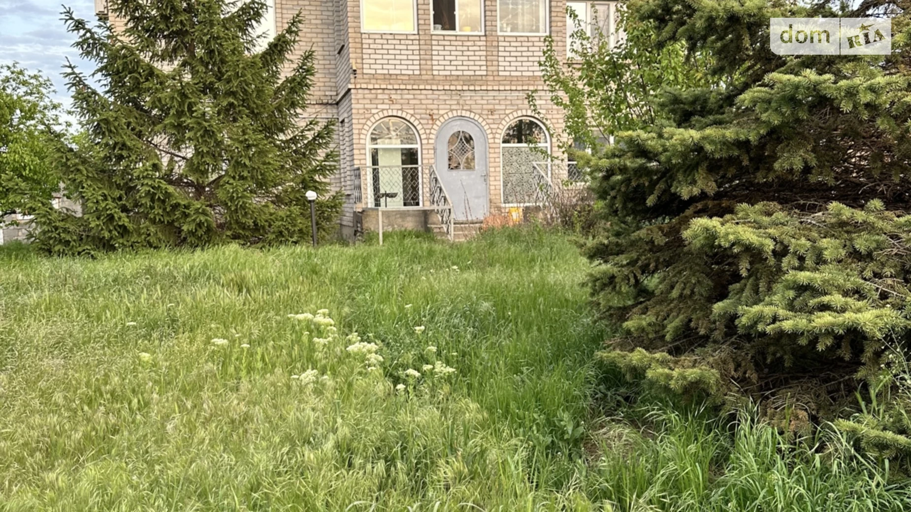 Продается дом на 2 этажа 313 кв. м с беседкой, цена: 135000 $ - фото 2