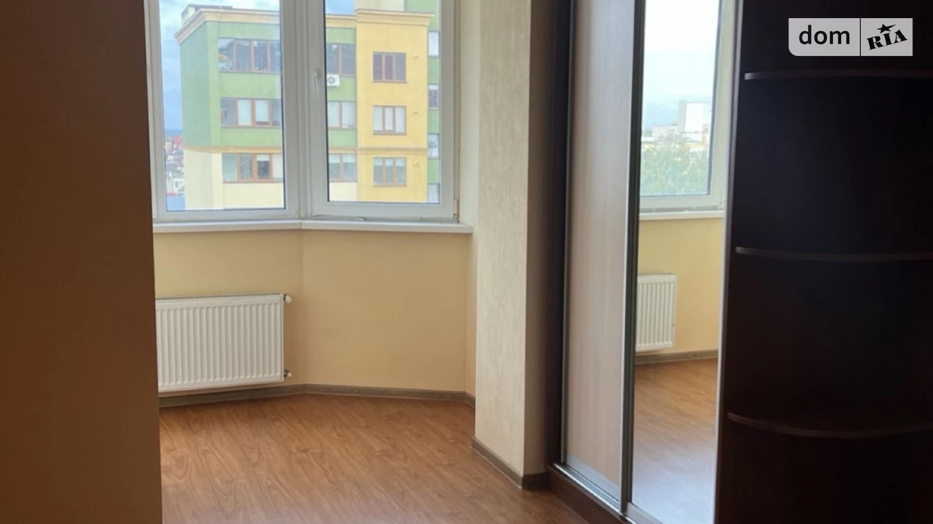 1-комнатная квартира 40 кв. м в Луцке, ул. Набережная, 10 - фото 2