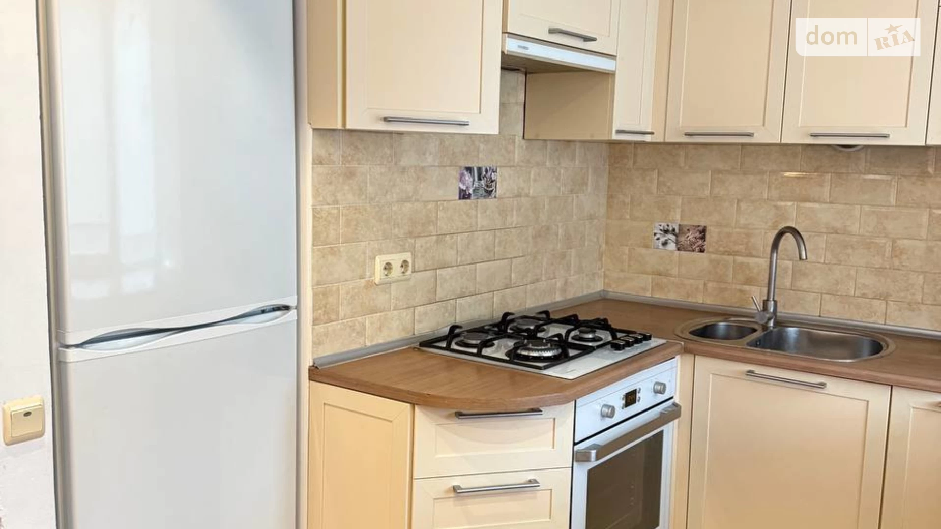 Продається 3-кімнатна квартира 57 кв. м у Рівному, просп. Миру - фото 3