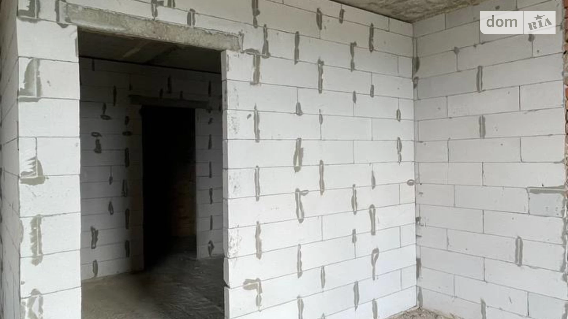 Продается 1-комнатная квартира 71.4 кв. м в Ровно, ул. Соборная - фото 3