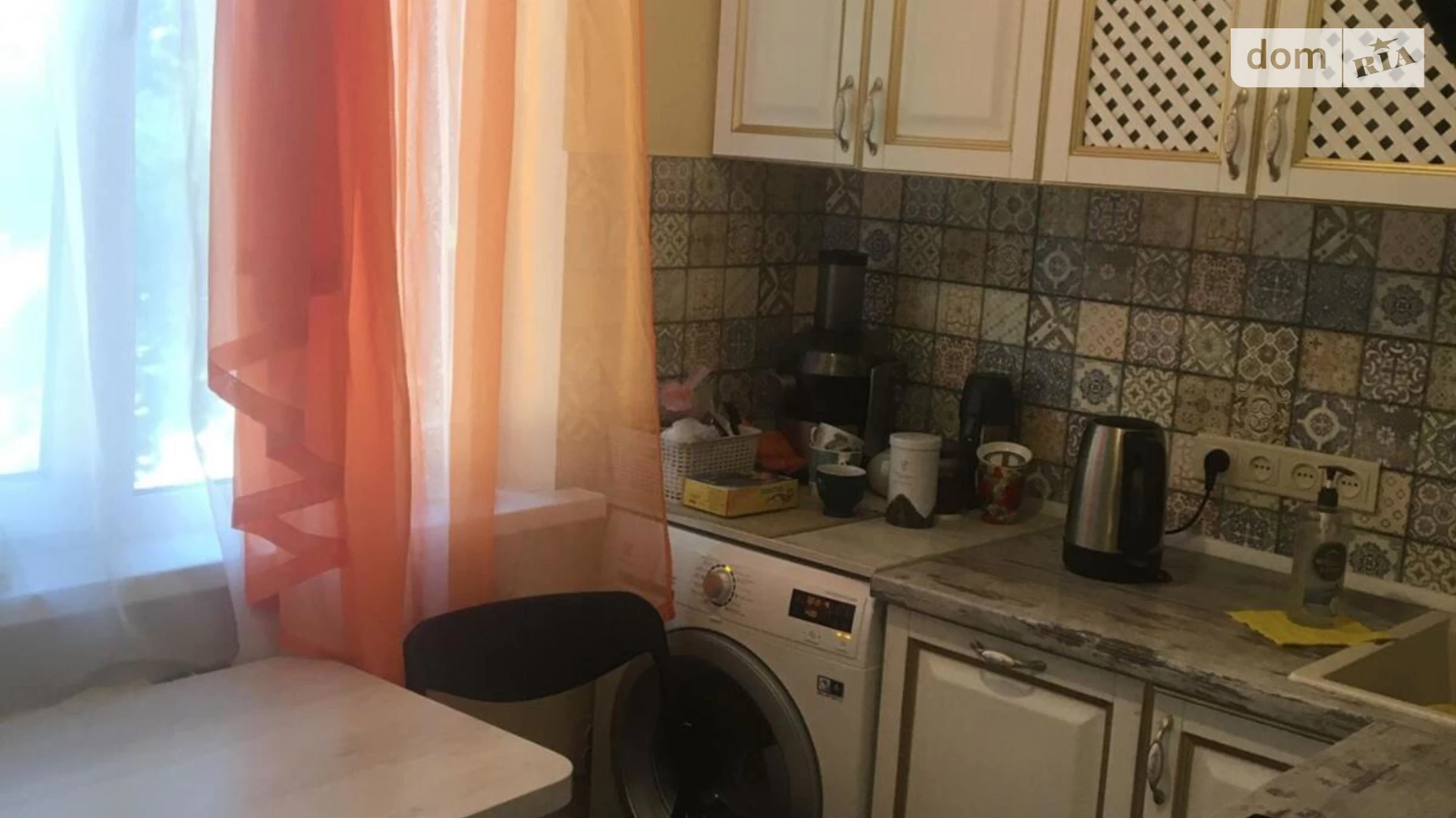 Продается 3-комнатная квартира 68 кв. м в Харькове, ул. Энвера Ахсарова, 11 - фото 2