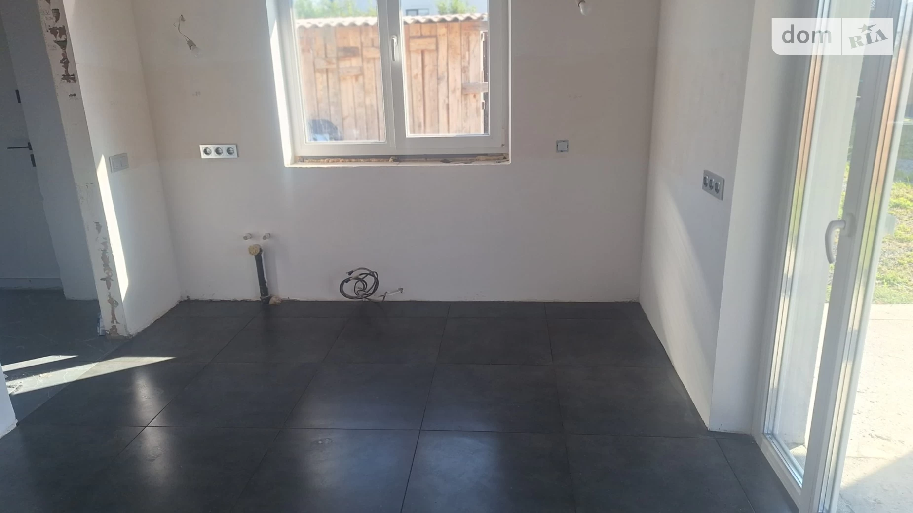 Продається одноповерховий будинок 40 кв. м з гаражем, цена: 74700 $ - фото 5