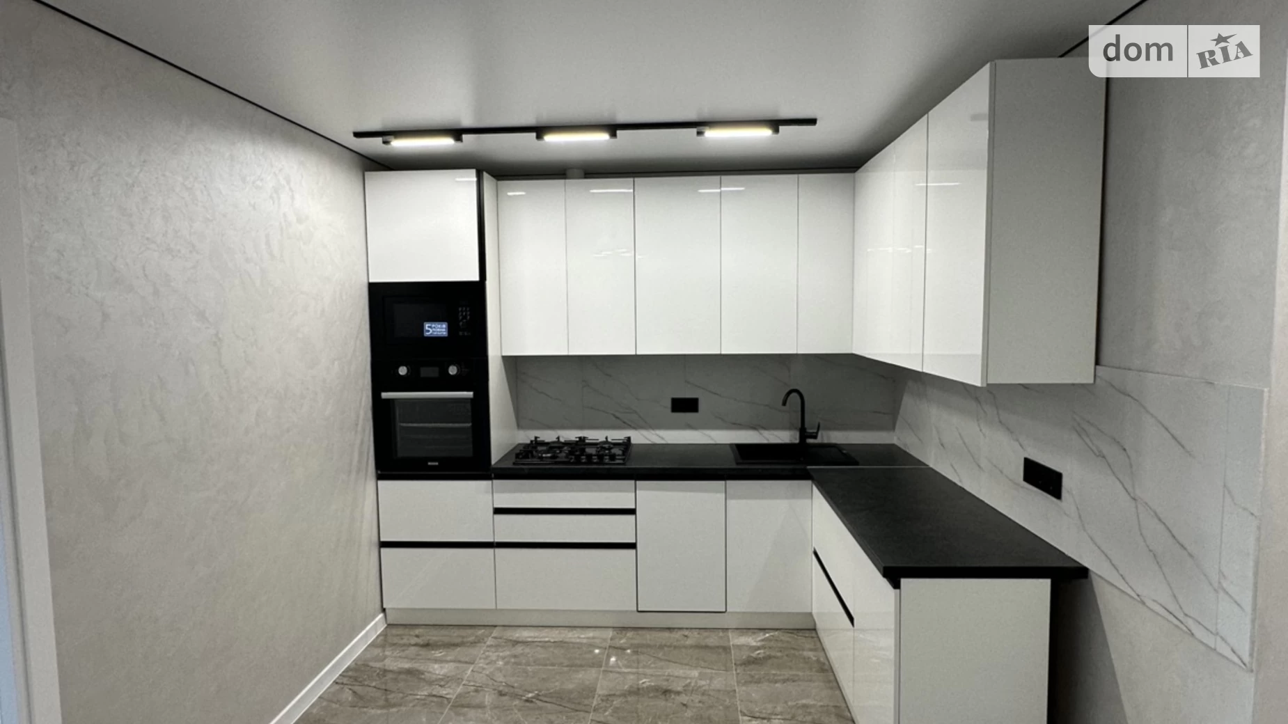 2-кімнатна квартира 57 кв. м у Тернополі, цена: 62500 $ - фото 2