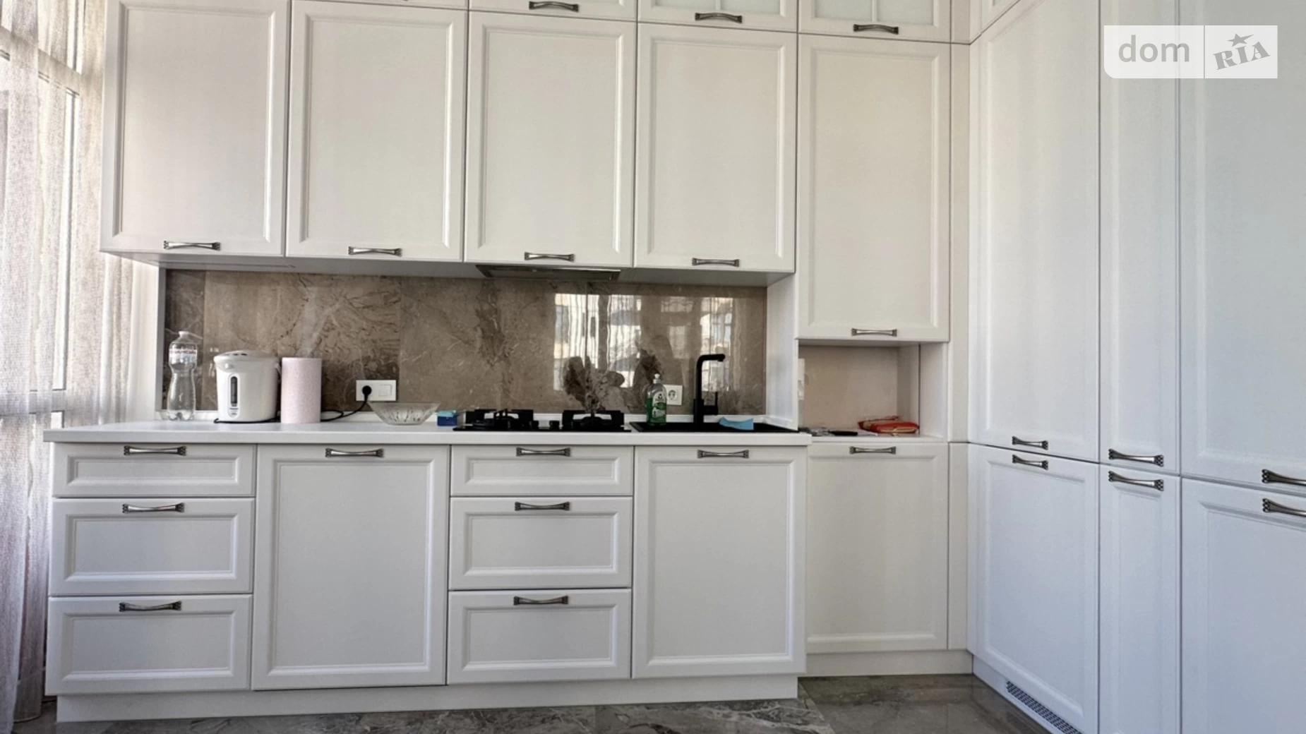 Продається 1-кімнатна квартира 54.3 кв. м у Одесі, Фонтанська дор., 71Г - фото 2