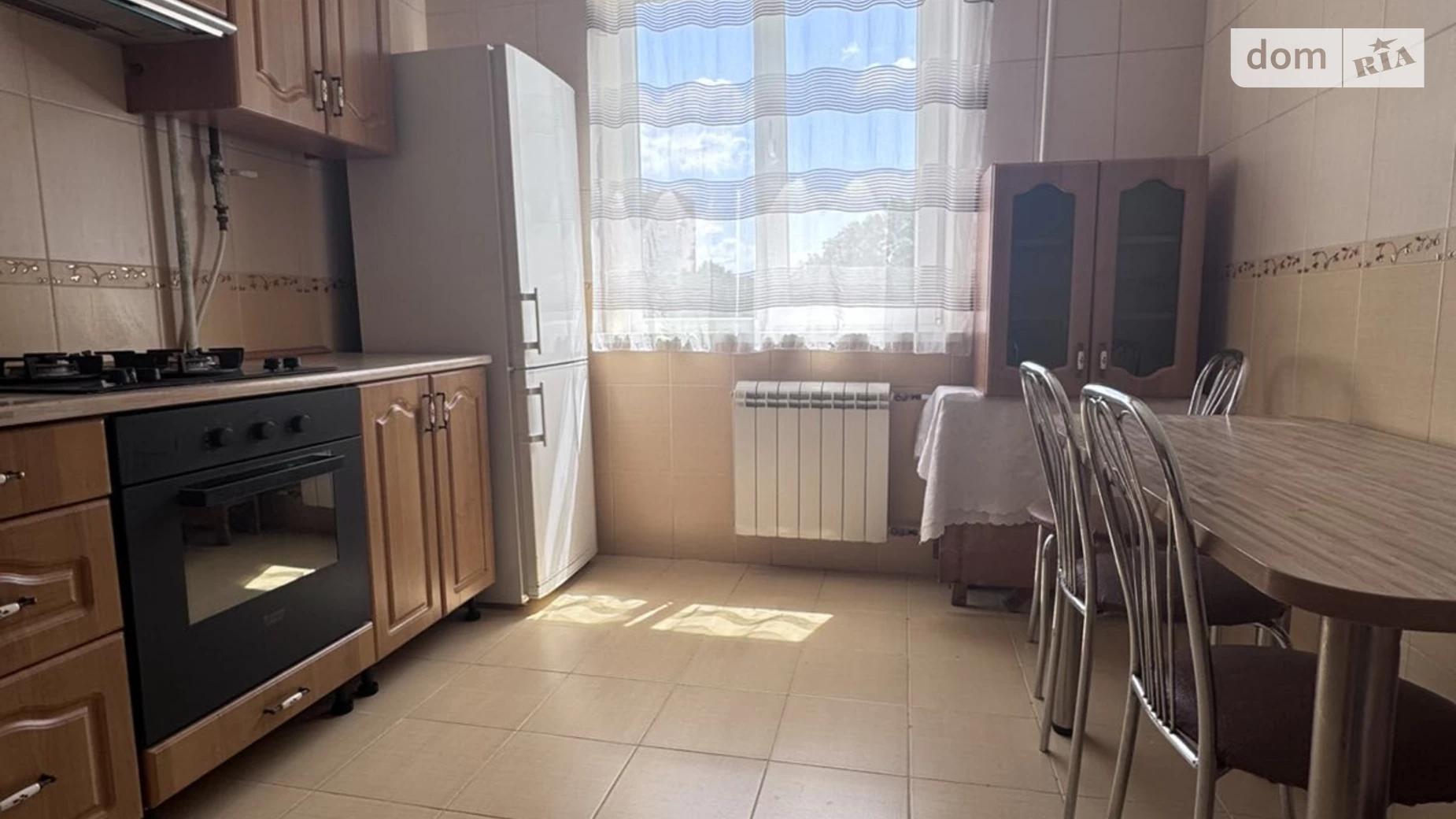 Сдается в аренду 2-комнатная квартира 52 кв. м в Черновцах, ул. Главная, 281 - фото 3