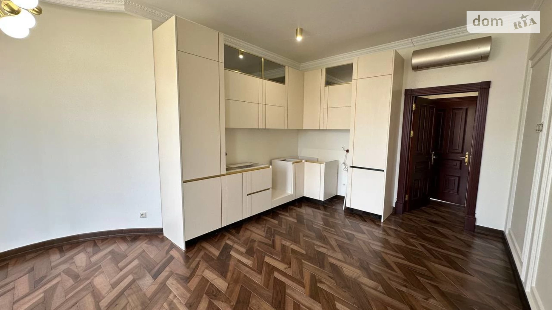 Продається 5-кімнатна квартира 226 кв. м у Івано-Франківську, вул. Республіканська - фото 3