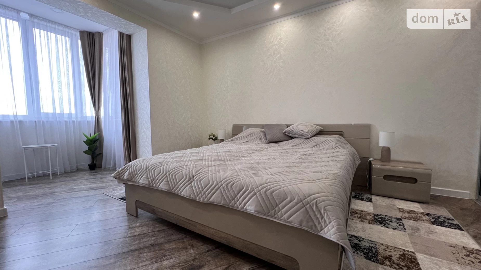 Продается 1-комнатная квартира 64 кв. м в Виннице, ул. Киевская - фото 2