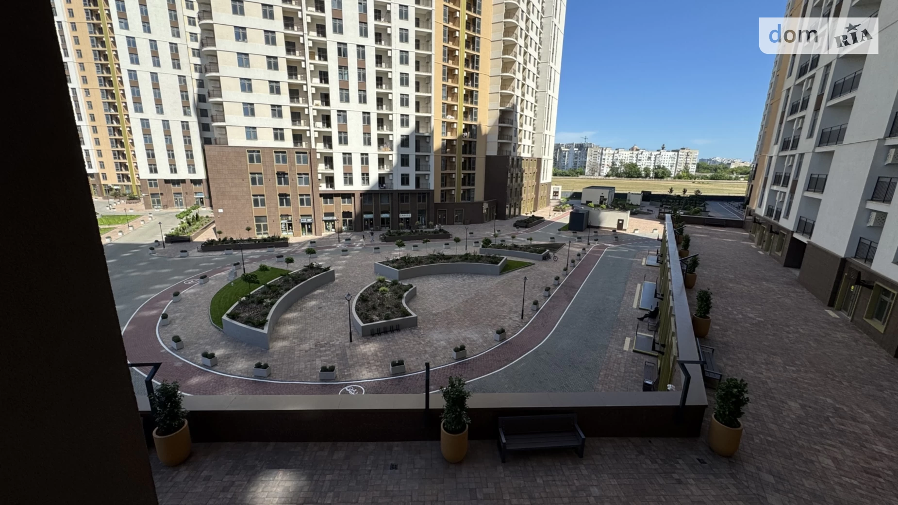 Продается 1-комнатная квартира 45 кв. м в Одессе, ул. Краснова, 1Б - фото 2