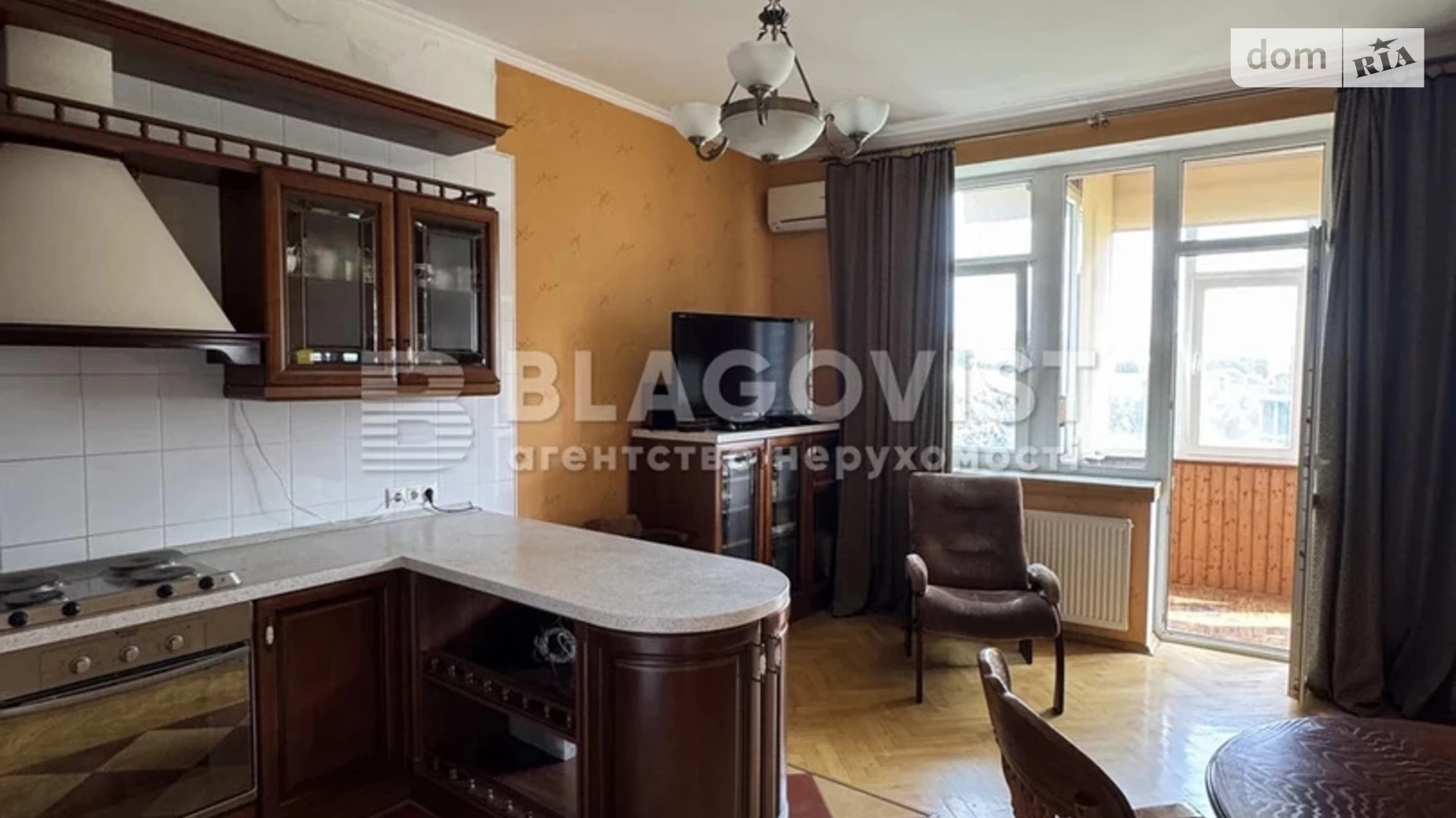 Продається 2-кімнатна квартира 87.4 кв. м у Києві, вул. Старонаводницька, 6Б - фото 2