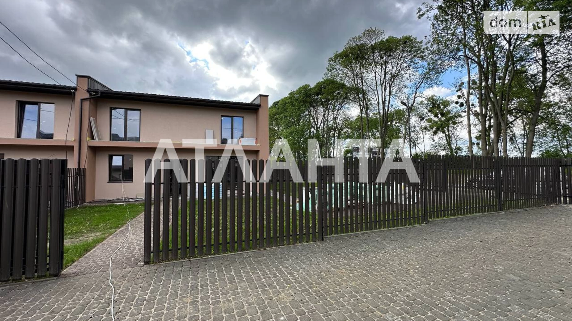 Продается дом на 2 этажа 120 кв. м с бассейном, цена: 102000 $ - фото 2