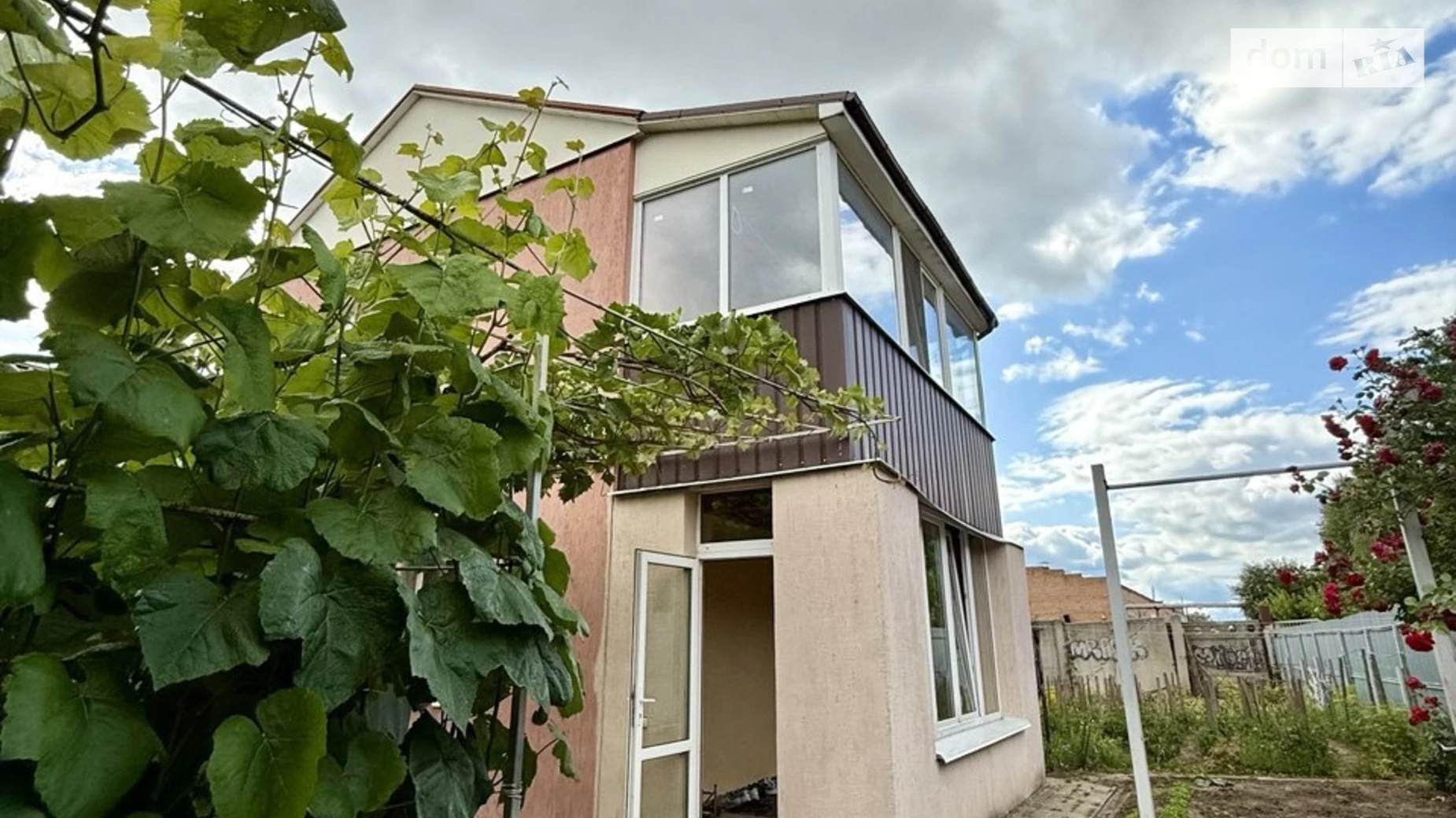 Продается дом на 2 этажа 160 кв. м с бассейном, цена: 125000 $ - фото 2