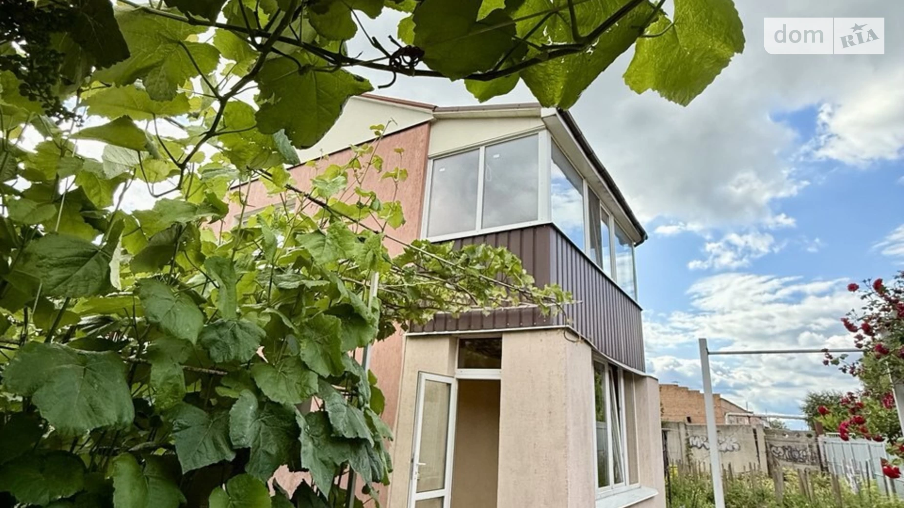 Продается дом на 2 этажа 160 кв. м с бассейном, цена: 125000 $ - фото 4