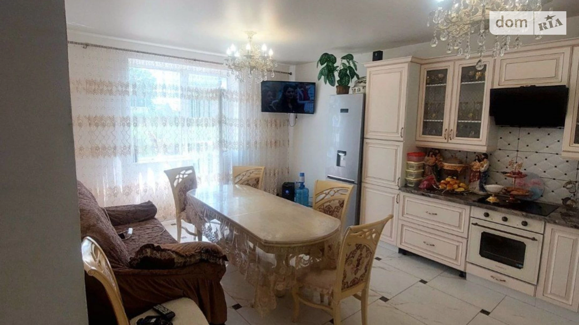 Сдается в оренду частина будинку 250 кв. м з подвалом, цена: 900 $ - фото 3