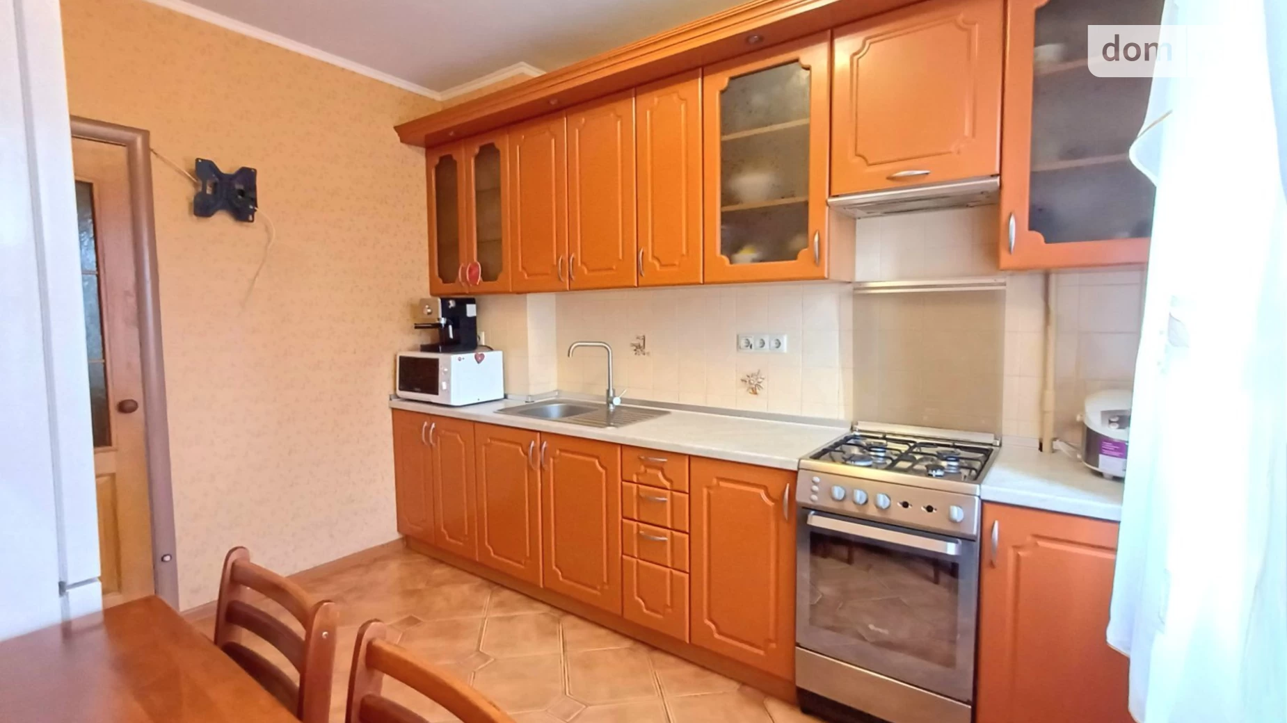 Продается 3-комнатная квартира 72.8 кв. м в Киеве, просп. Владимира Ивасюка, 61 - фото 2