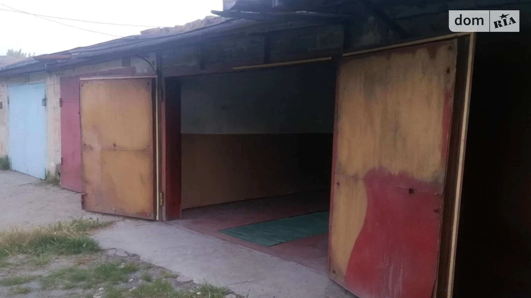 Продается отдельно стоящий гараж под легковое авто на 35 кв. м, цена: 3500 $ - фото 2