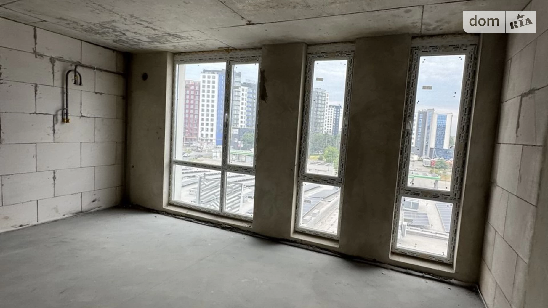 Продается 1-комнатная квартира 55 кв. м в Ивано-Франковске, ул. Надречная - фото 3