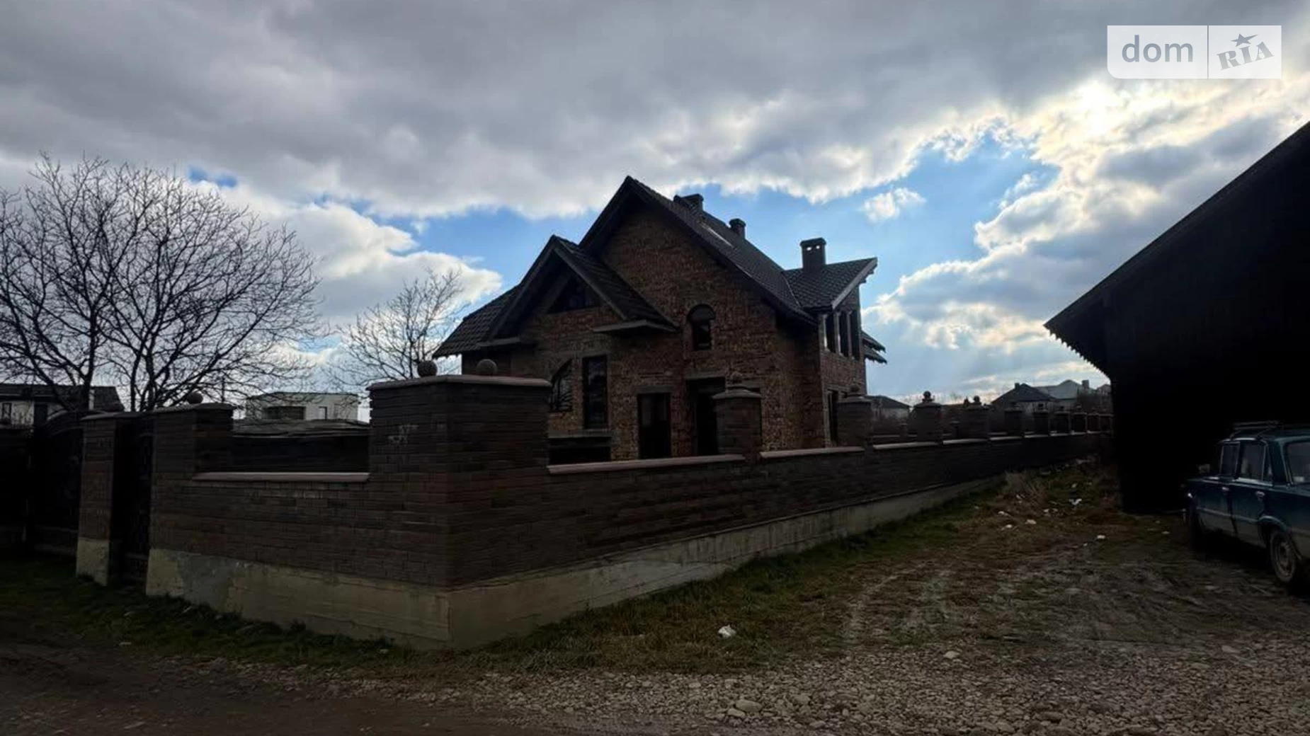 Продается дом на 2 этажа 250 кв. м с мансардой, цена: 135000 $ - фото 3