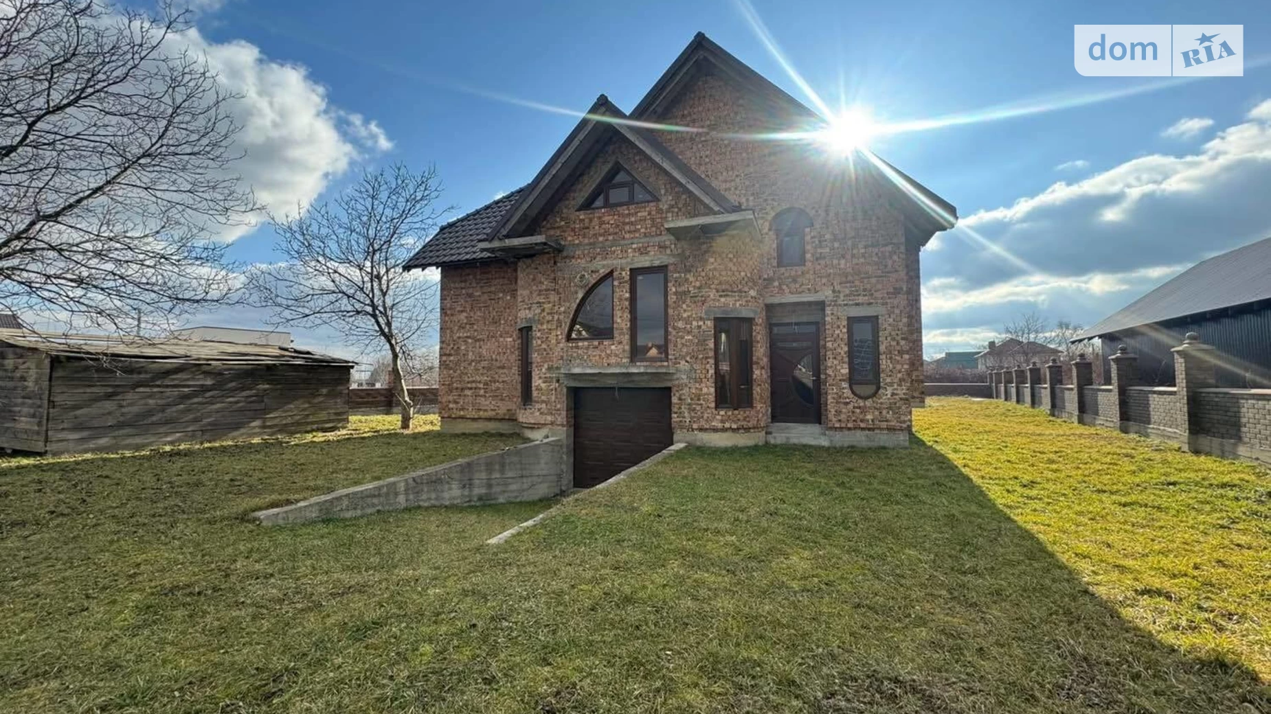 Продается дом на 2 этажа 250 кв. м с мансардой, цена: 135000 $ - фото 4