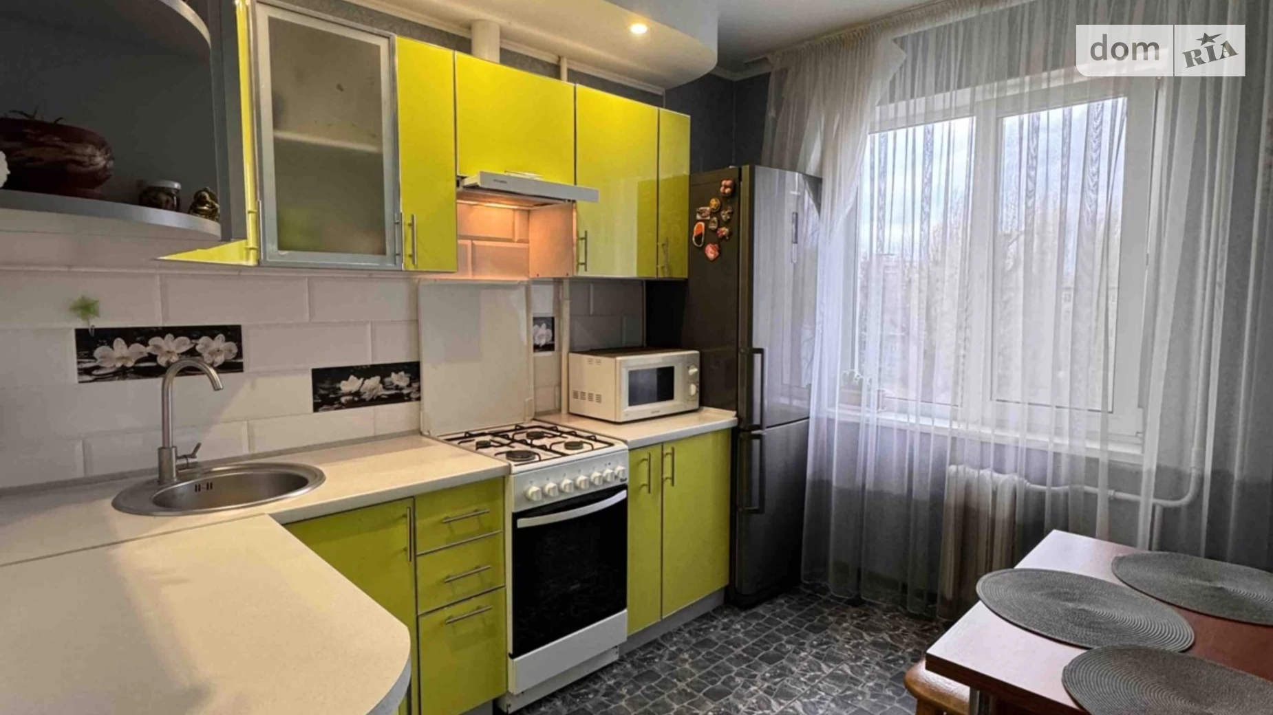 Продається 3-кімнатна квартира 71 кв. м у Черкасах, вул. Петра Дорошенка(Пацаєва), 20 - фото 2