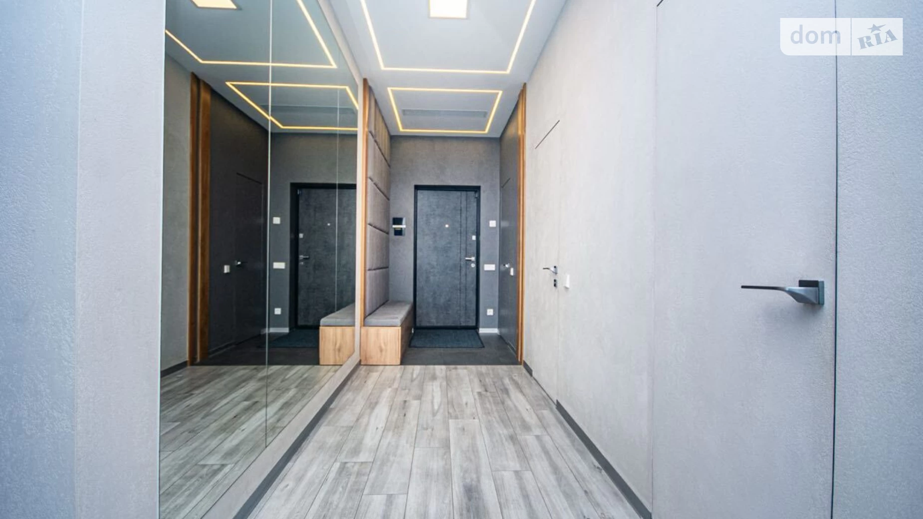 Продается дом на 2 этажа 200.1 кв. м с участком, цена: 525000 $ - фото 2