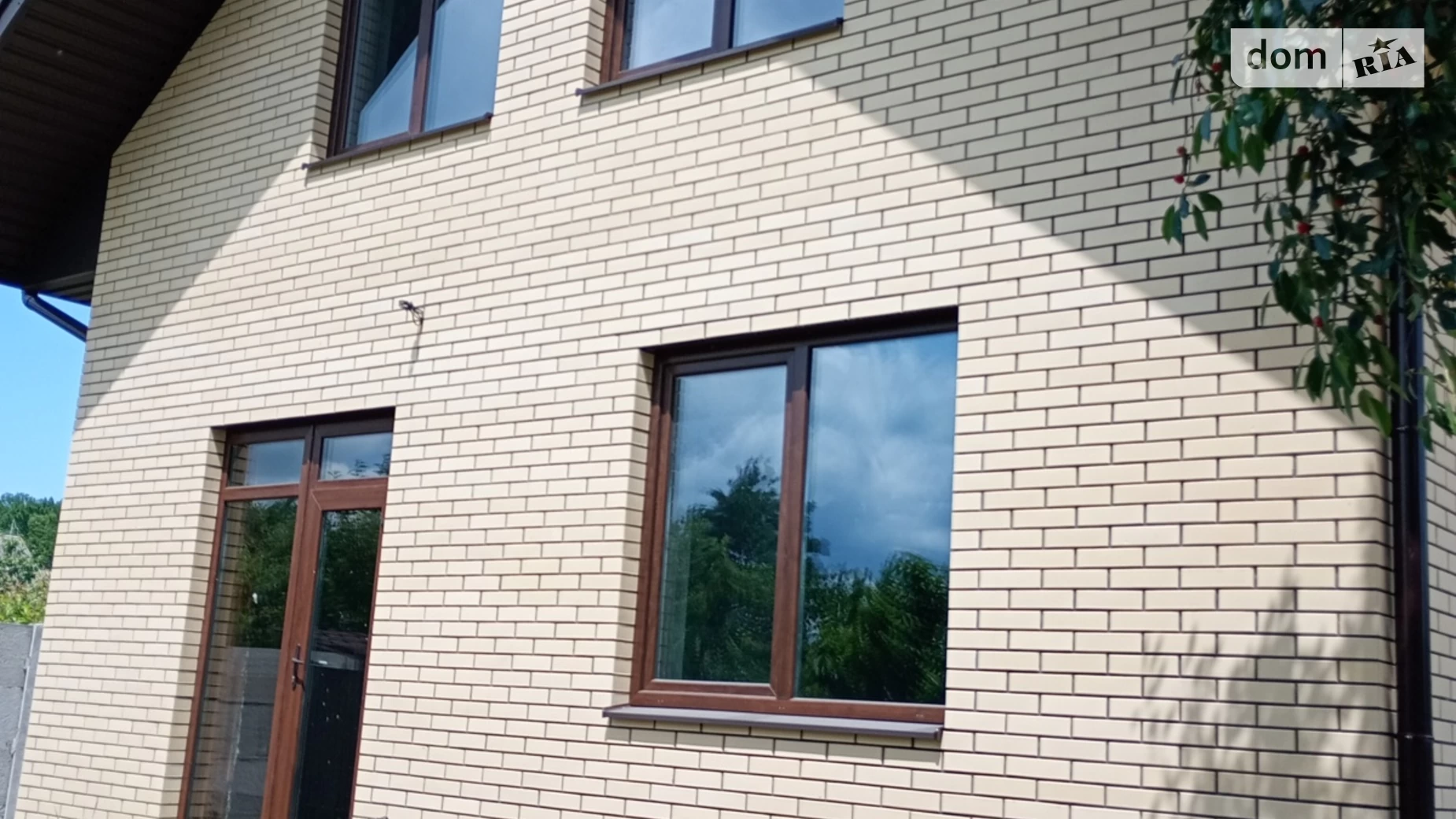 Продается дом на 2 этажа 120 кв. м с камином, цена: 75000 $ - фото 3