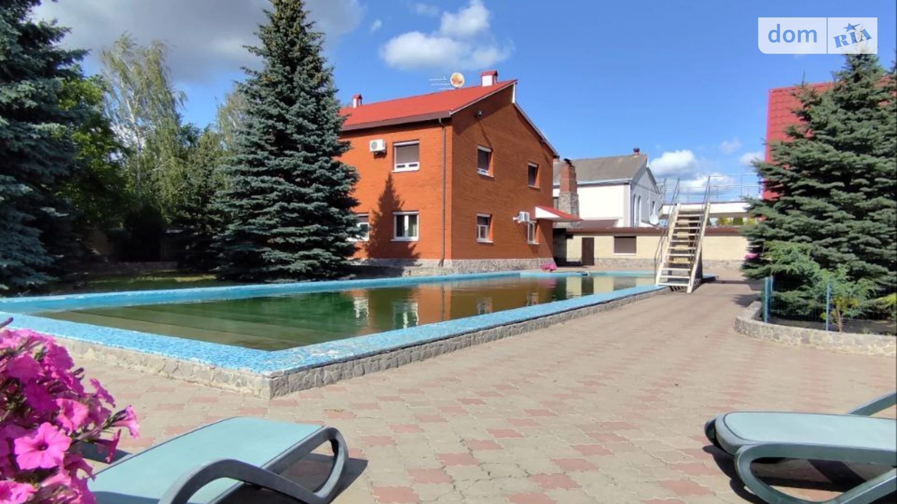 Продается дом на 2 этажа 225 кв. м с беседкой, цена: 130000 $ - фото 2