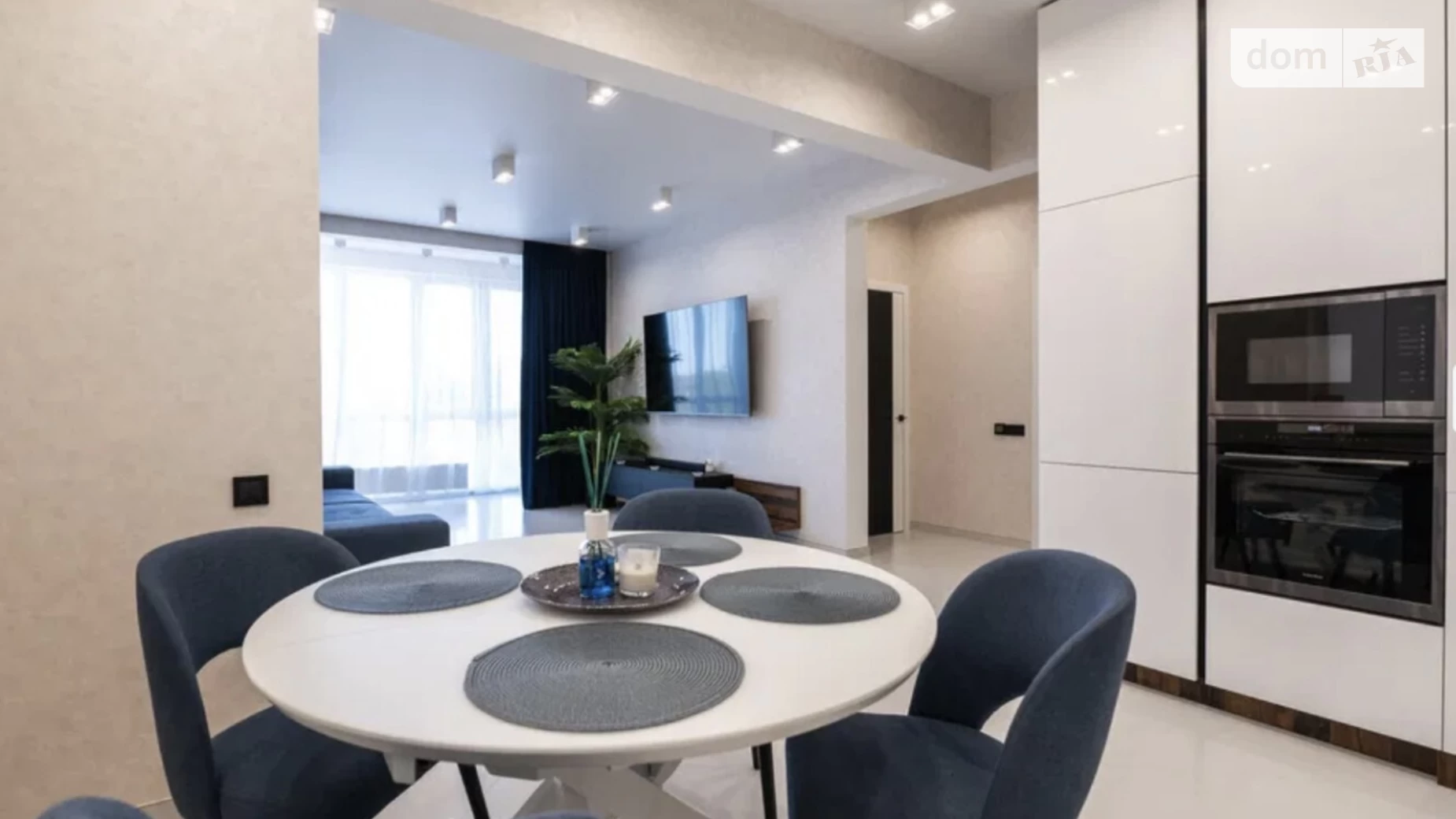 Продается 1-комнатная квартира 66 кв. м в Одессе, ул. Костанди, 104/1 - фото 4
