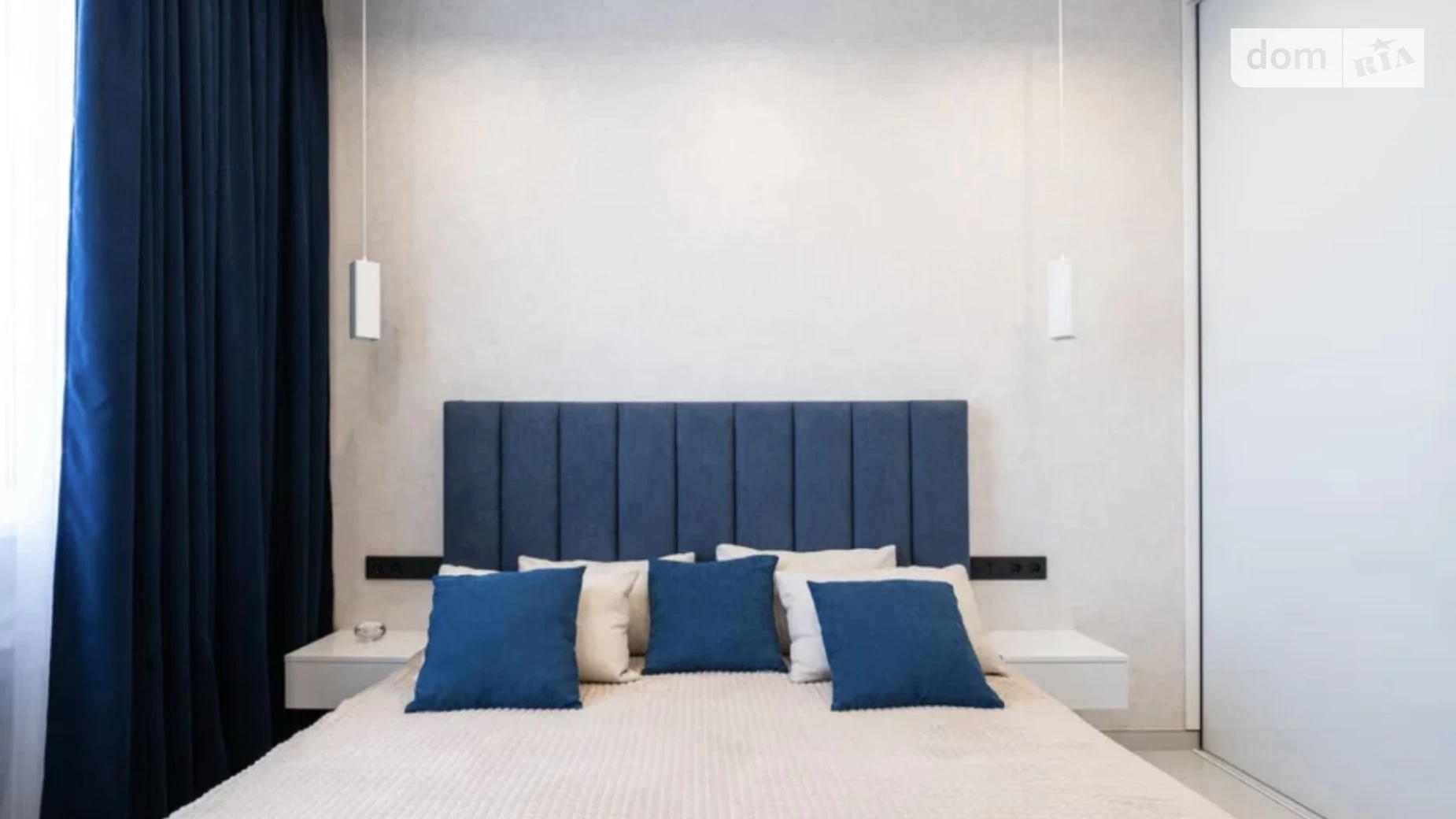 Продается 1-комнатная квартира 66 кв. м в Одессе, ул. Костанди, 104/1 - фото 2