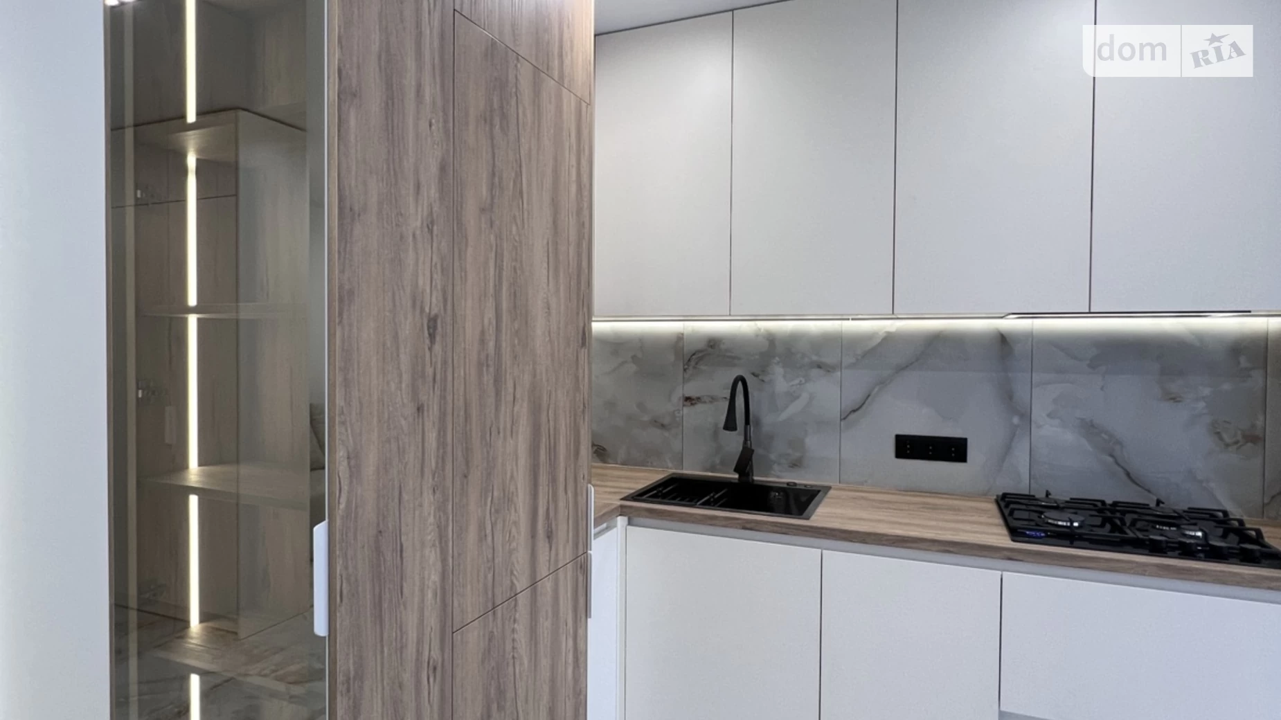 Продается 1-комнатная квартира 38 кв. м в Ивано-Франковске, цена: 74000 $ - фото 3