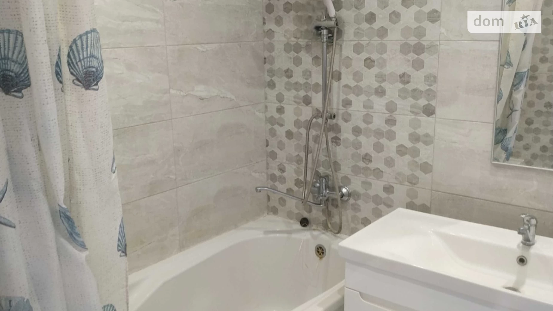 Продается дом на 2 этажа 108 кв. м с участком, цена: 69500 $ - фото 4