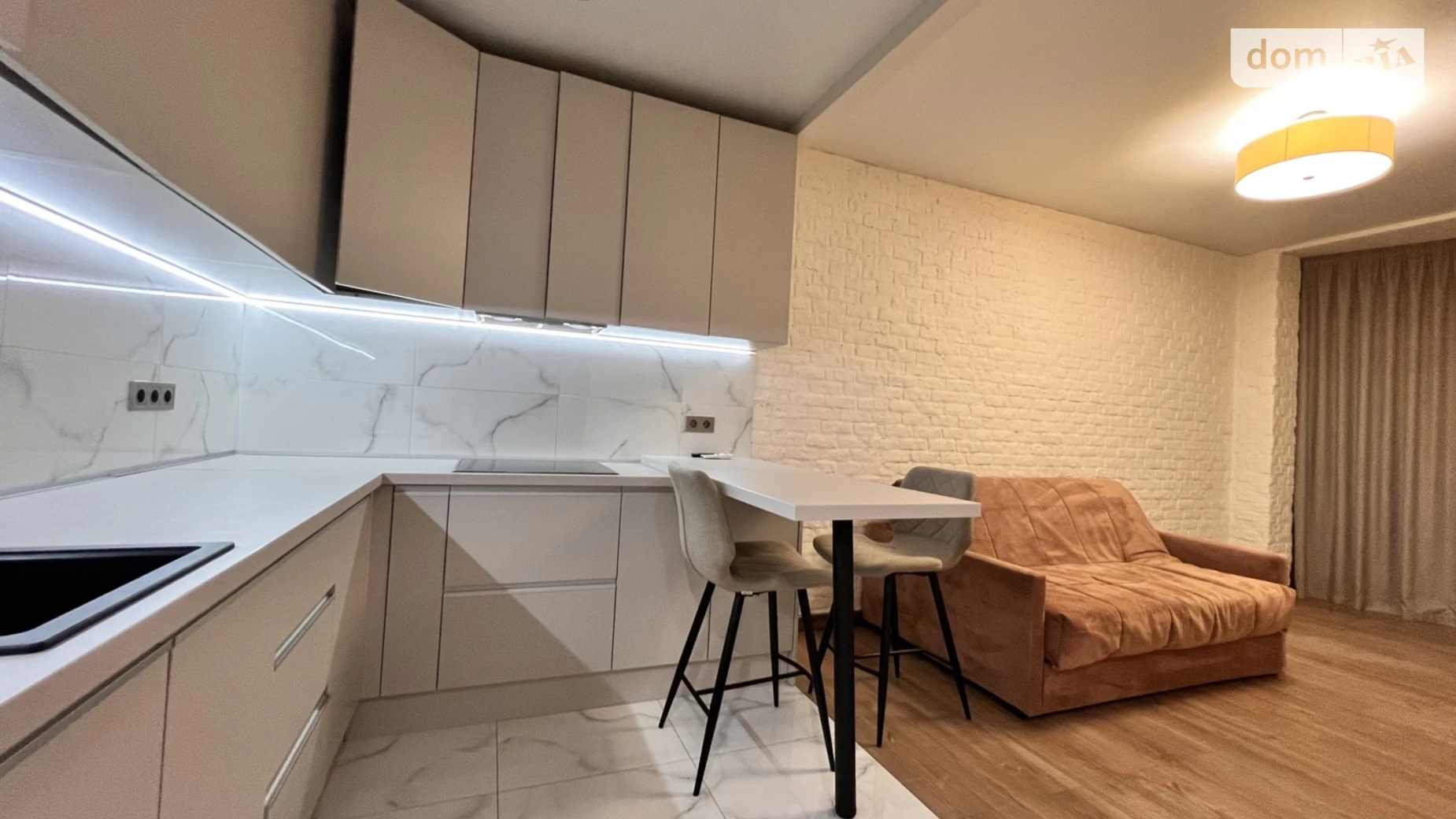 Продается 1-комнатная квартира 52 кв. м в Киеве, ул. Драгоманова, 2Б - фото 3