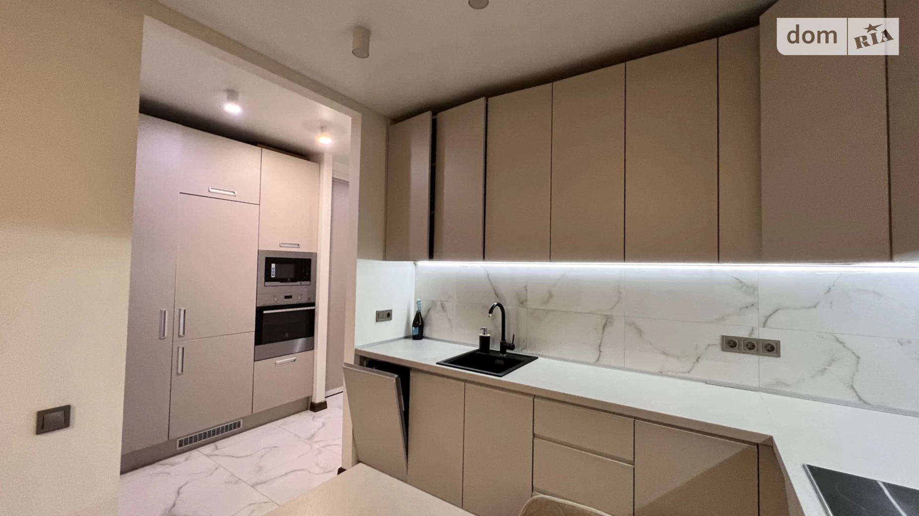 Продается 1-комнатная квартира 52 кв. м в Киеве, ул. Драгоманова, 2Б - фото 5
