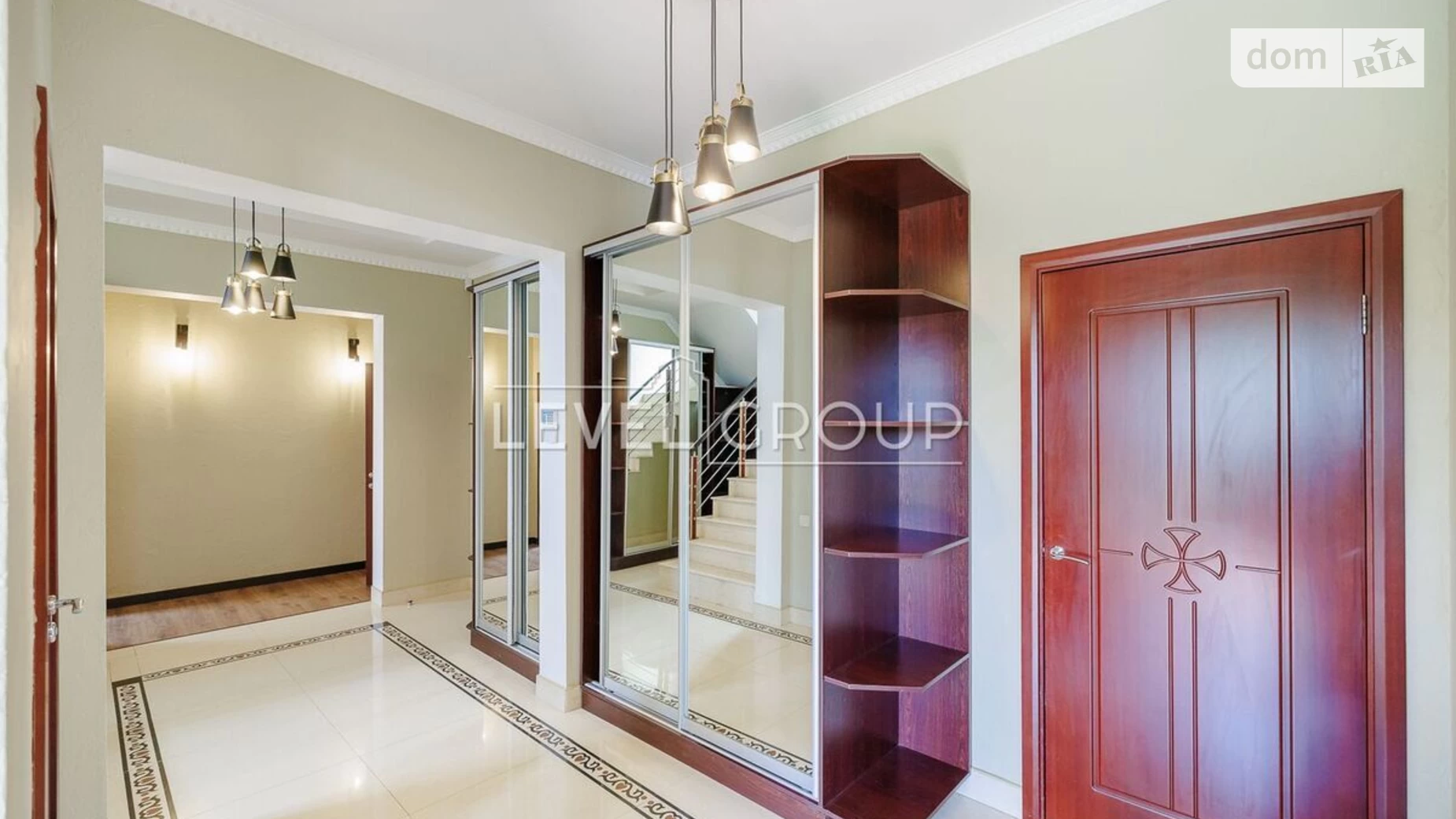 Продается дом на 2 этажа 210 кв. м с подвалом, цена: 220000 $ - фото 5