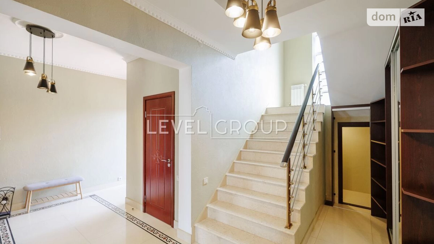 Продается дом на 2 этажа 210 кв. м с подвалом, цена: 220000 $ - фото 4