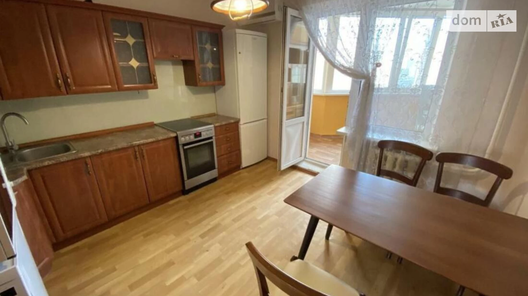 Продається 3-кімнатна квартира 93 кв. м у Києві, вул. Івана Пулюя, 2 - фото 2