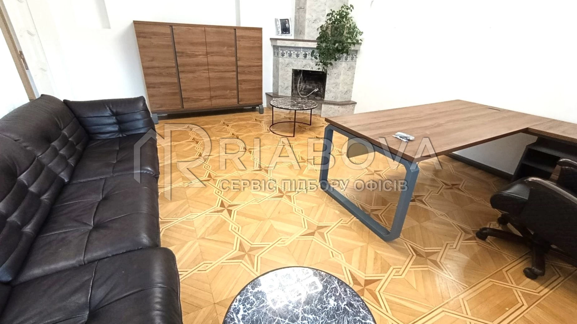 Здається в оренду офіс 157.7 кв. м в бізнес-центрі, цена: 2460 $ - фото 2