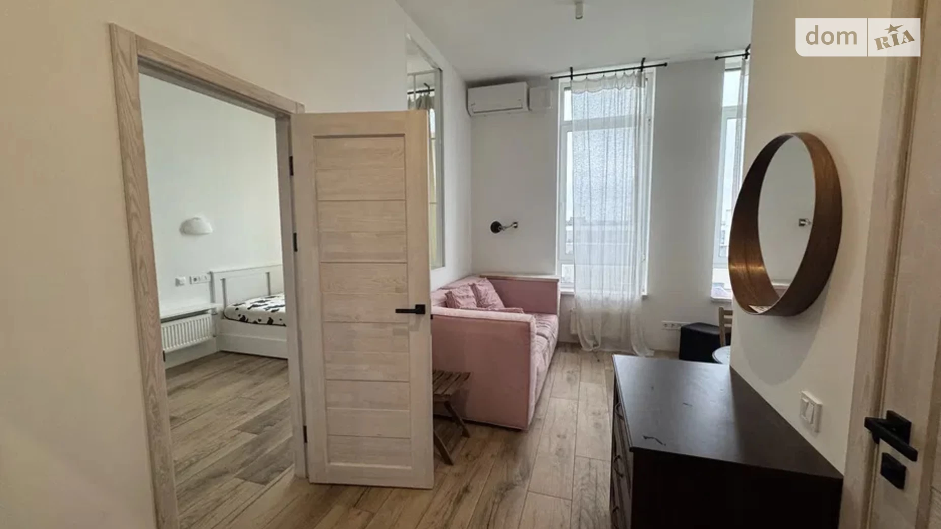 Продается 1-комнатная квартира 33.9 кв. м в Киеве, ул. Салютная, 2 корпус 6 - фото 2