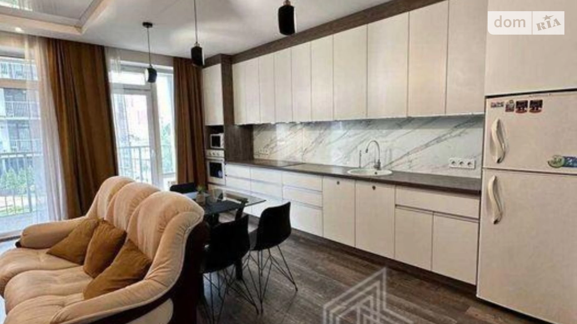 Продается 2-комнатная квартира 72 кв. м в Киеве, ул. Сергeя Данченко, 20 - фото 2