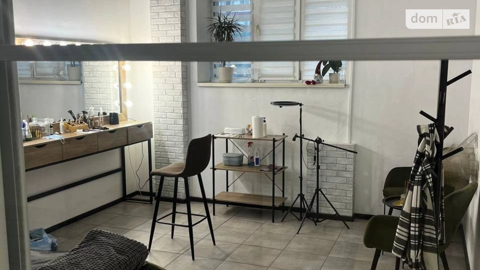 Продається офіс 102 кв. м в бізнес-центрі, цена: 110000 $ - фото 5