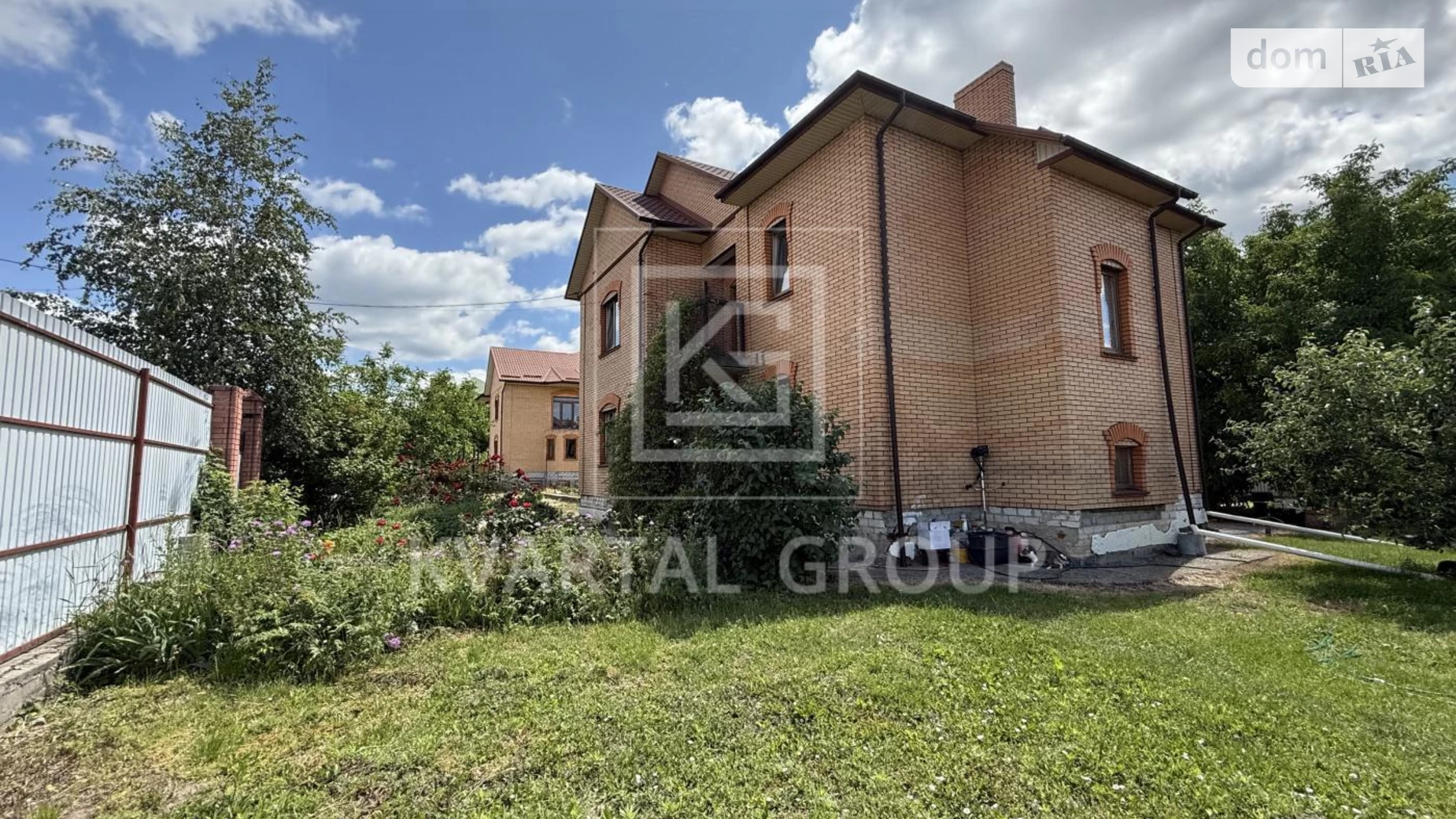 Продается дом на 2 этажа 293.4 кв. м с беседкой, цена: 300000 $ - фото 2