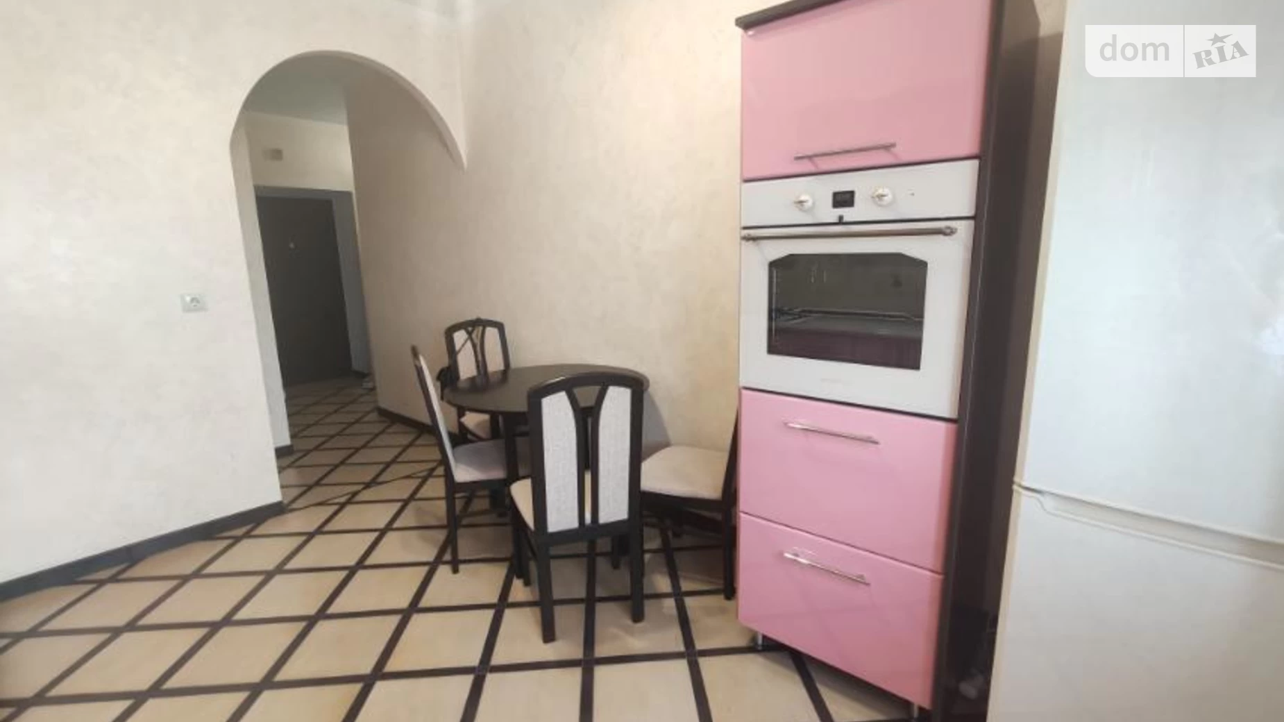 2-кімнатна квартира 67 кв. м у Тернополі, вул. Ділова - фото 5