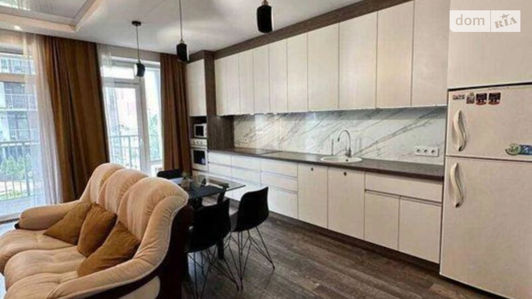 Продается 2-комнатная квартира 72 кв. м в Киеве, ул. Замковецкая, 20 - фото 3