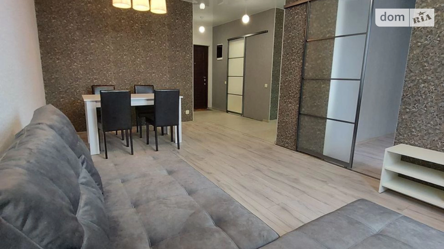 Продается 2-комнатная квартира 46 кв. м в Крыжановке, ул. Академика Сахарова, 3Д - фото 2
