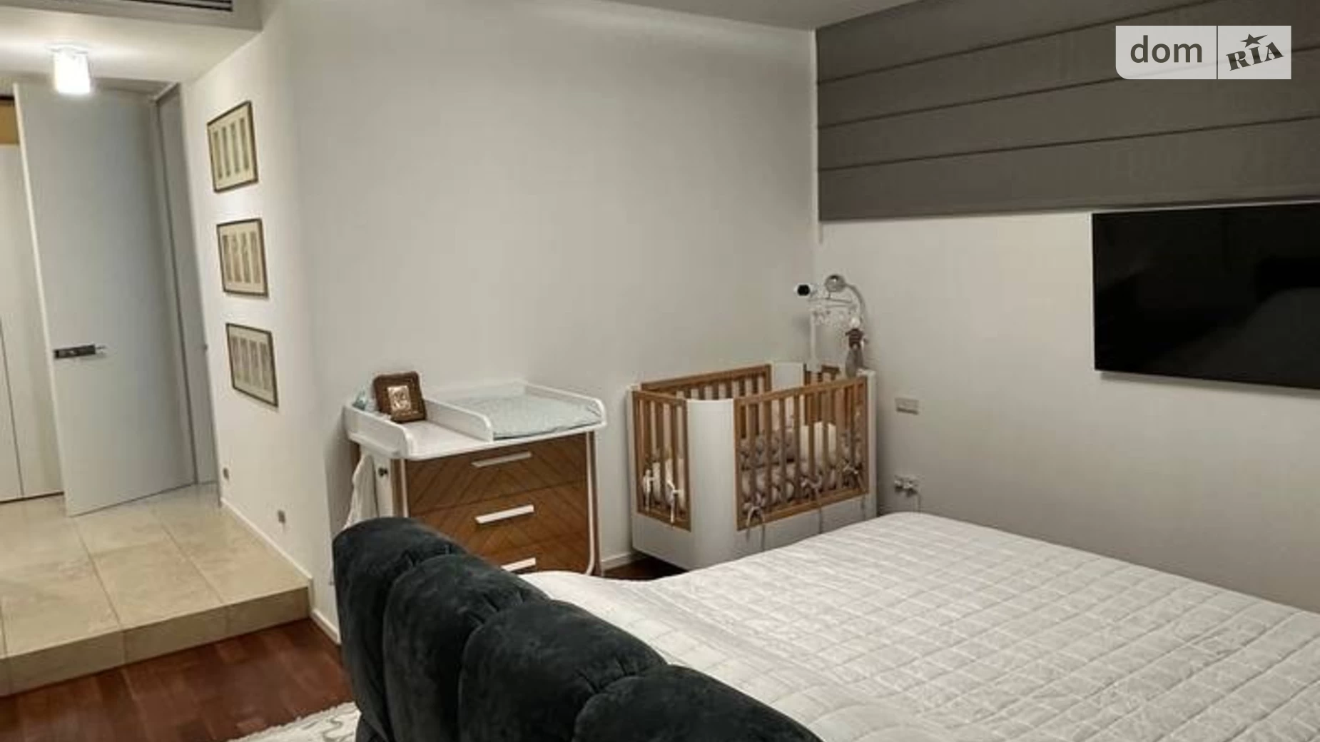Продается 3-комнатная квартира 242 кв. м в Днепре - фото 2