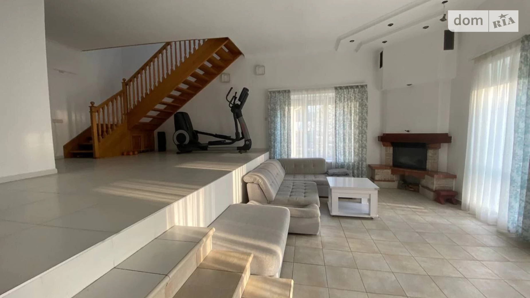 Продается дом на 2 этажа 300 кв. м с верандой, цена: 265000 $ - фото 2