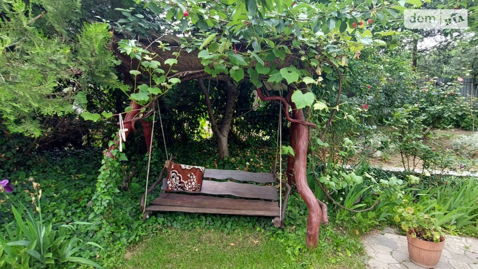 Продается дом на 3 этажа 300 кв. м с бассейном, цена: 185000 $ - фото 3
